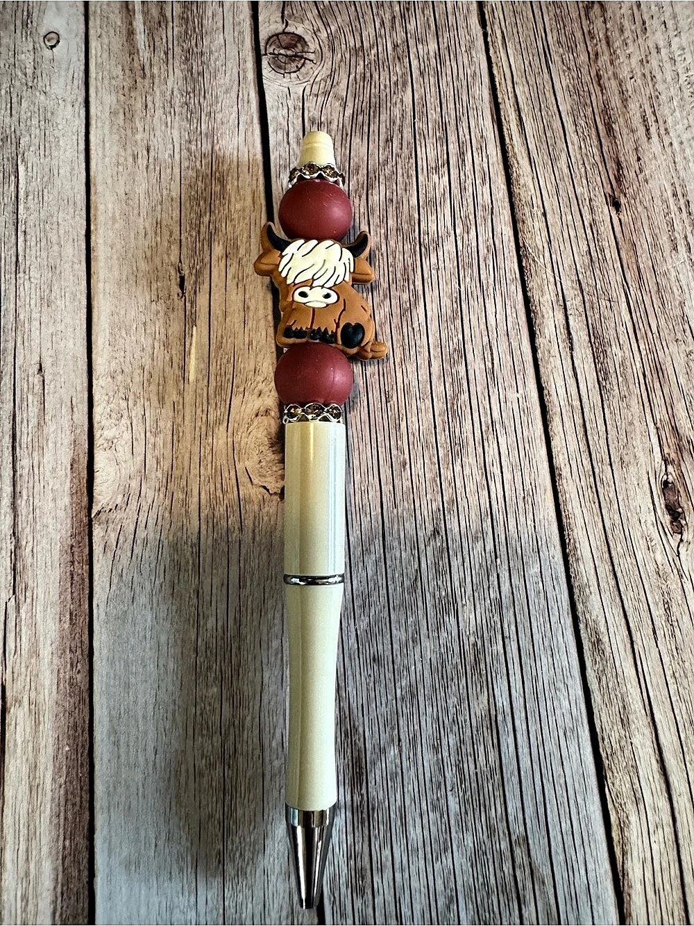 Highland Cow Silicone Beaded Pen White & Brown